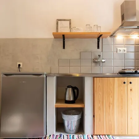 Gkaras & Апартаменты Лептокария