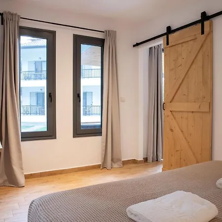 Апартаменты Gkaras & Лептокария