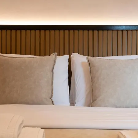 Gkaras & Апартаменты Лептокария