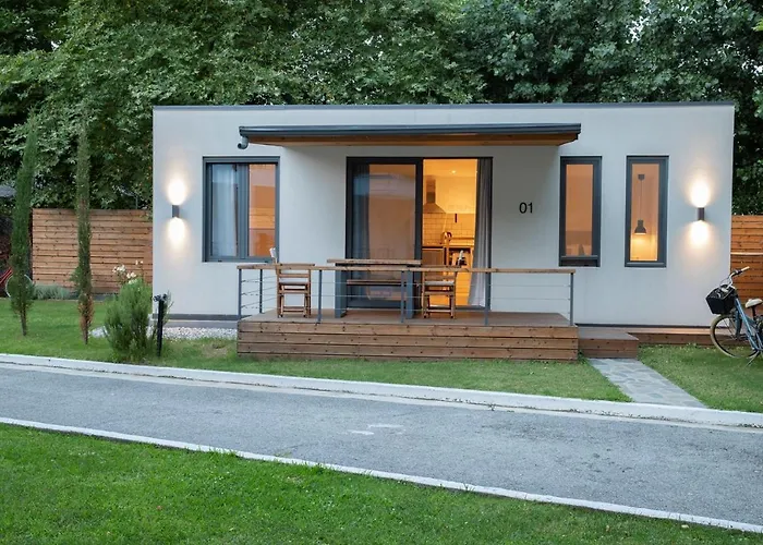 Apartment Gkaras & *