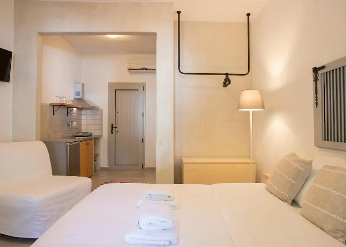 Apartment Gkaras & *