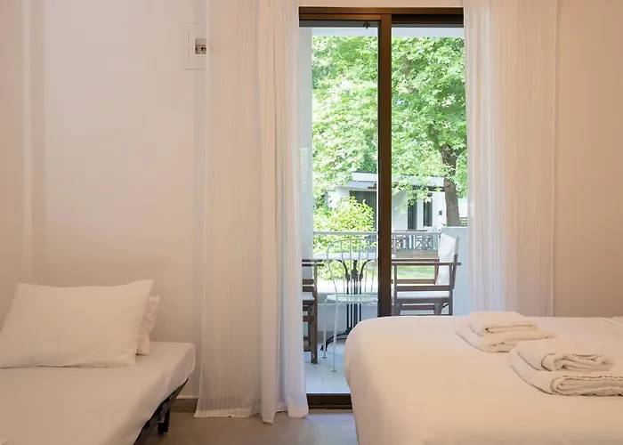 Gkaras & * Leptokarya (Pieria)